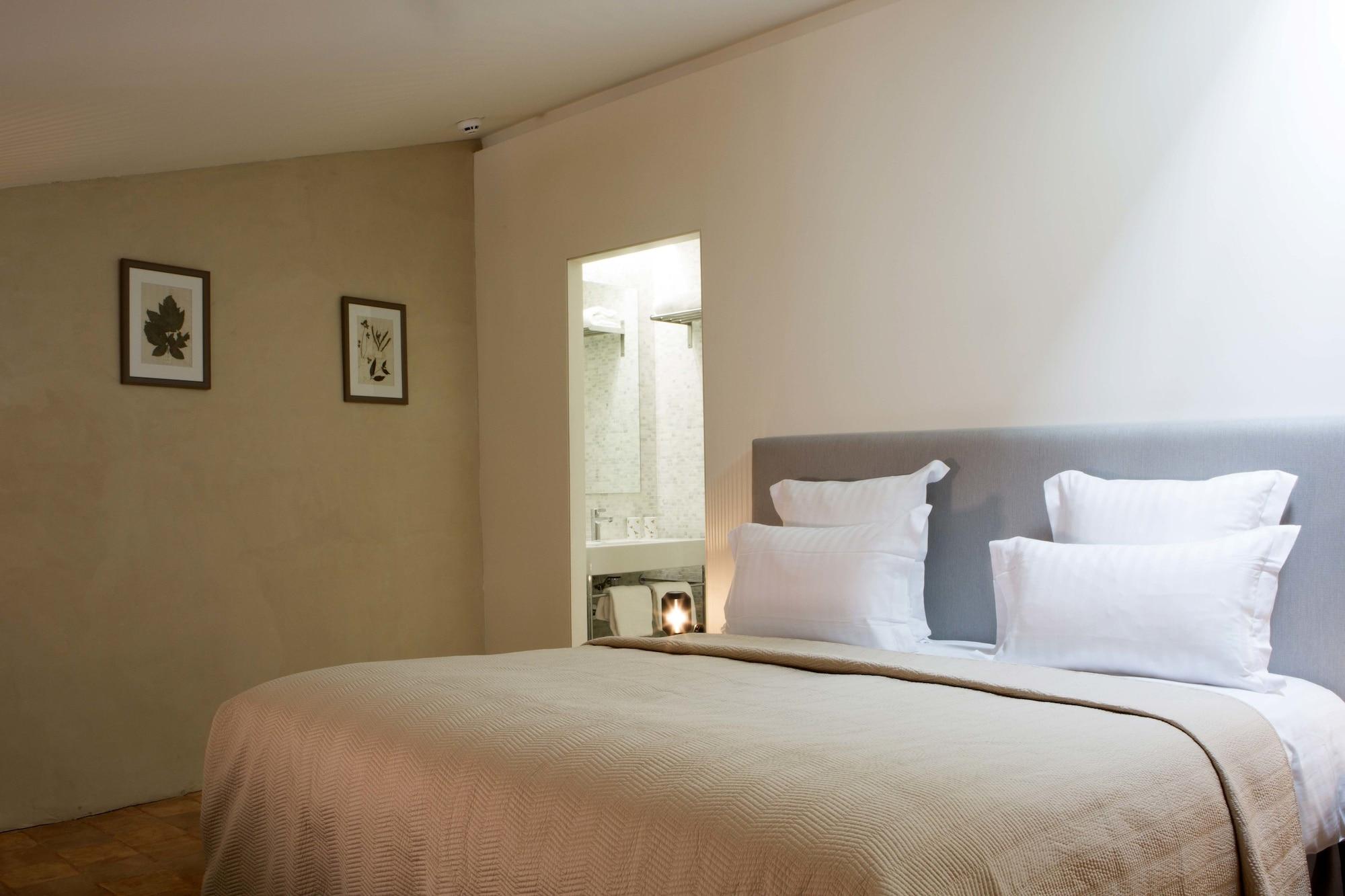 Hotel De La Villeon Tournon-sur-Rhone Buitenkant foto